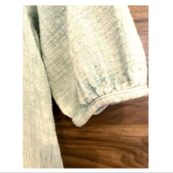 Mint Green Puff Sleeve Ruffle Rim Top - Picture 5 of 7